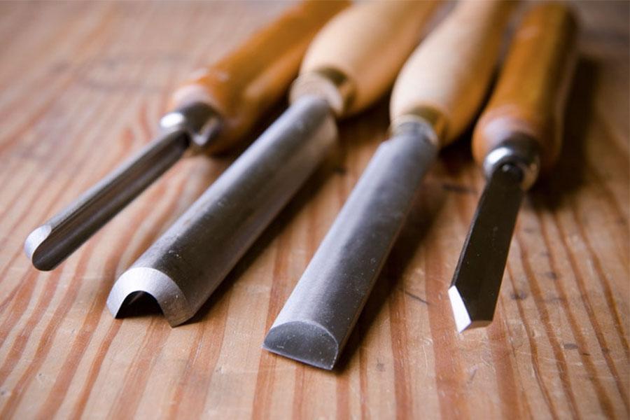 What Are The 6 Essential Wood Lathe Turning Tools?