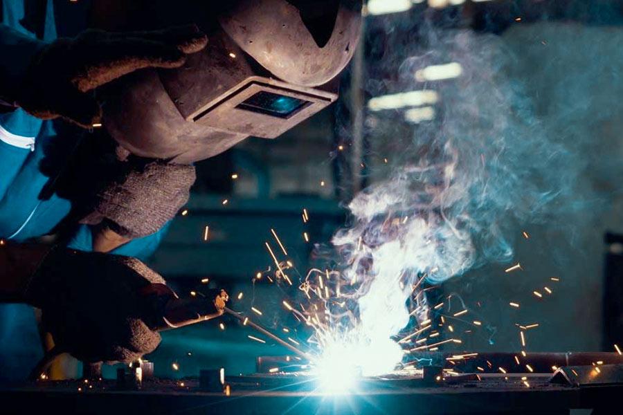 ¿Cómo funciona la soldadura de metal?